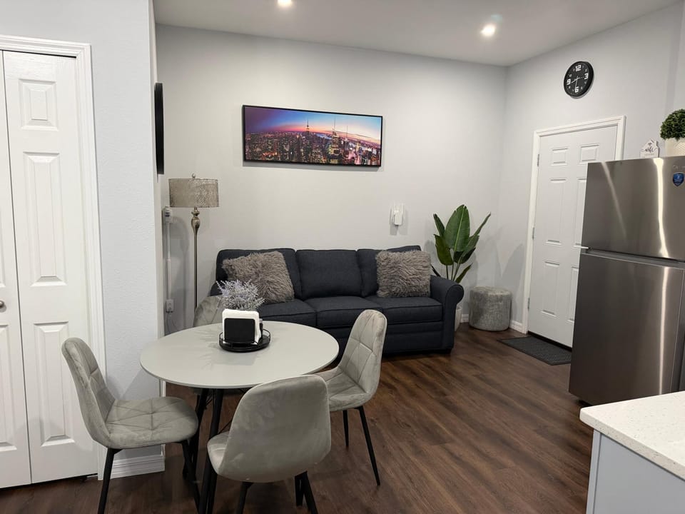 Florida Creek Studio Apartment in Lakeland