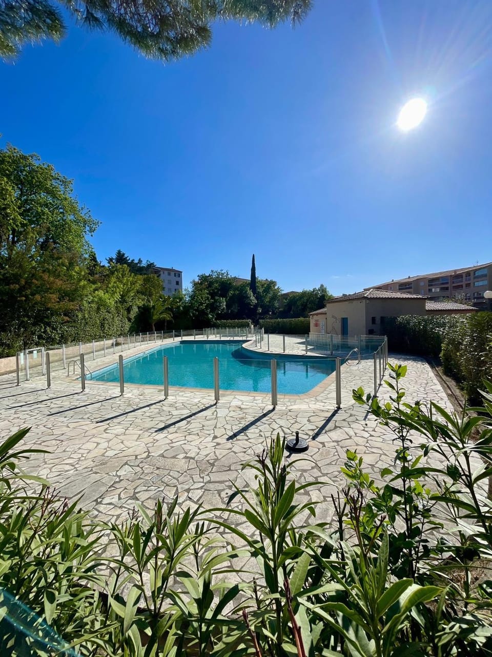 Swimming pool, Swimming pool