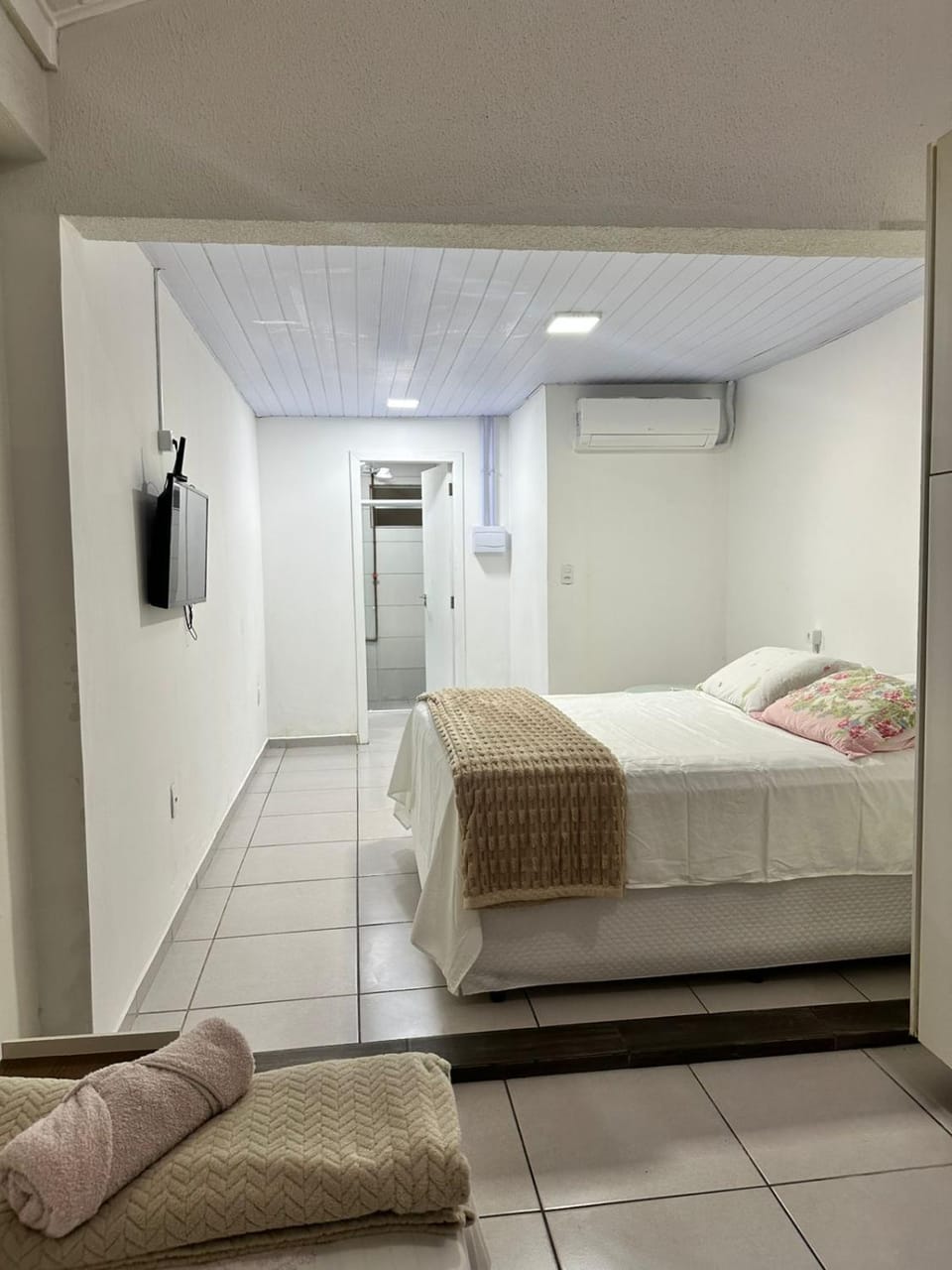 Suíte próximo a BR! Bed and Breakfast in São José