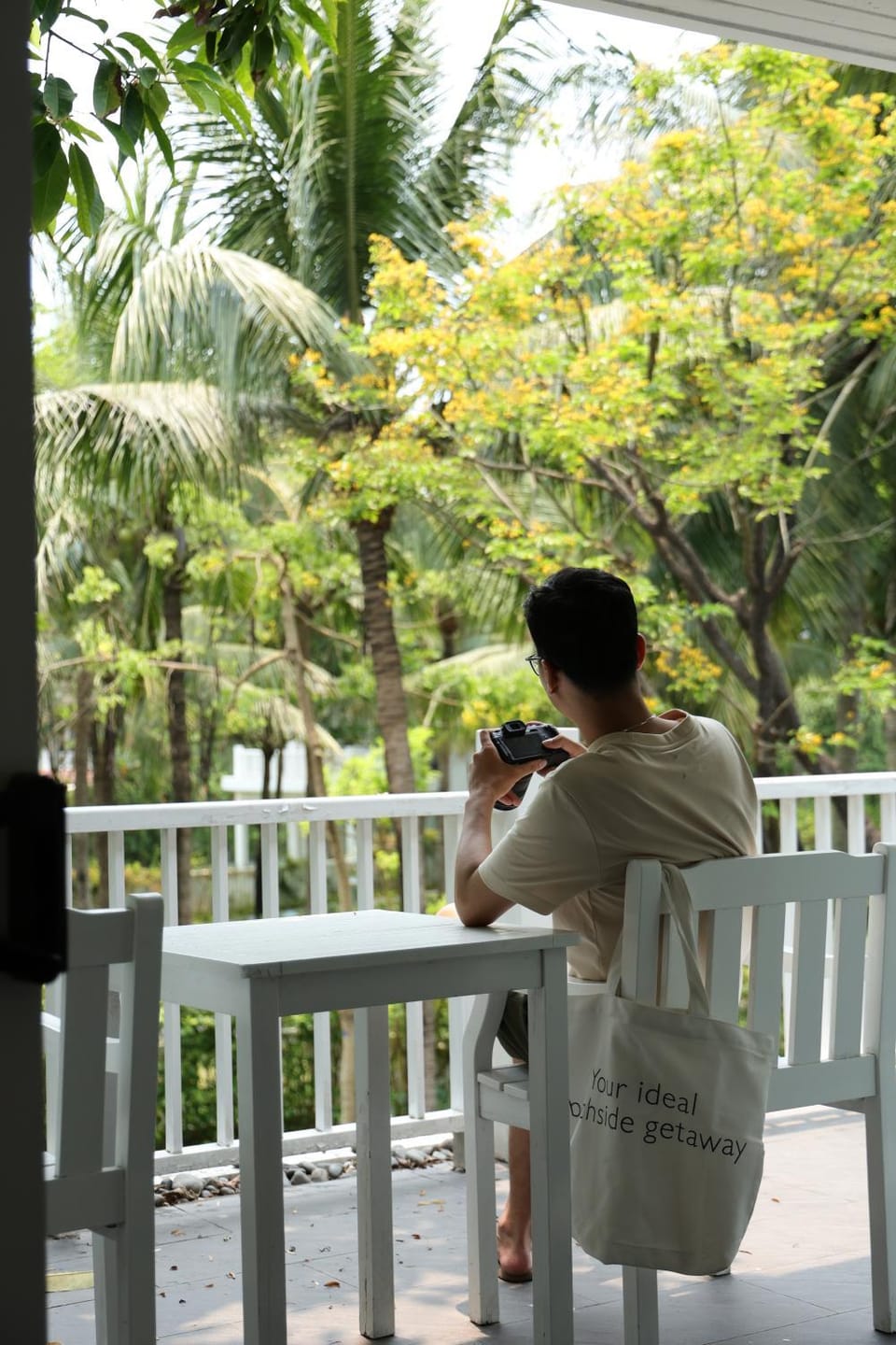 Patio, Spring, Day, People, Garden, View (from property/room), Balcony/Terrace, Guests, Garden view, group of guests