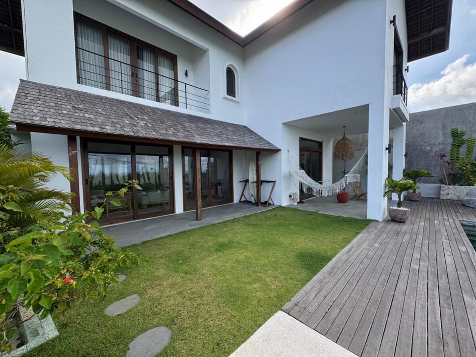 Tropical Villa with Sea view Melasti Beach Uluwatu Villa in Bali
