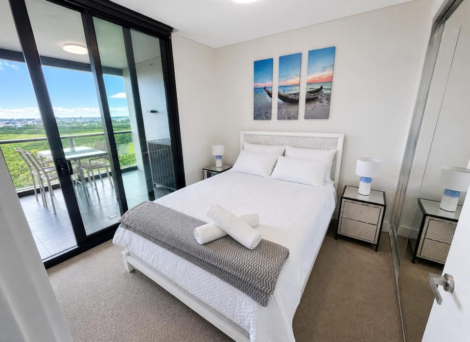 Bed, View (from property/room), Balcony/Terrace, Photo of the whole room, Bedroom, towels
