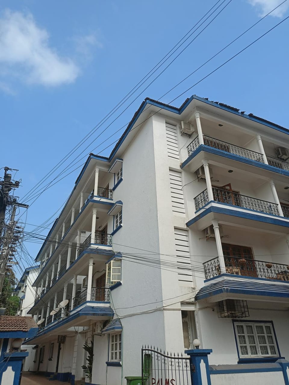 Kukus nest blue Apartment in Maharashtra