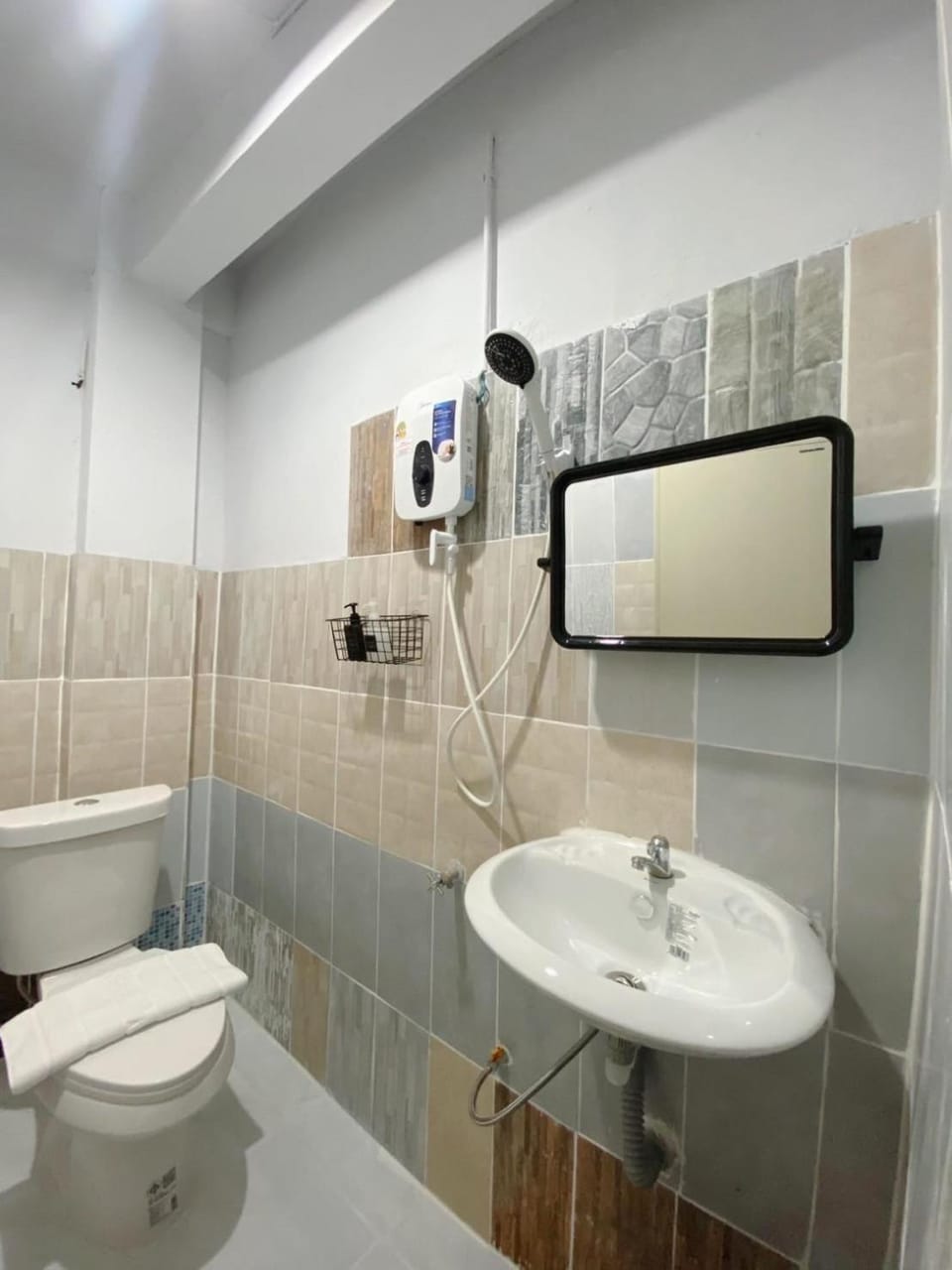 Shower, Toilet, Bathroom