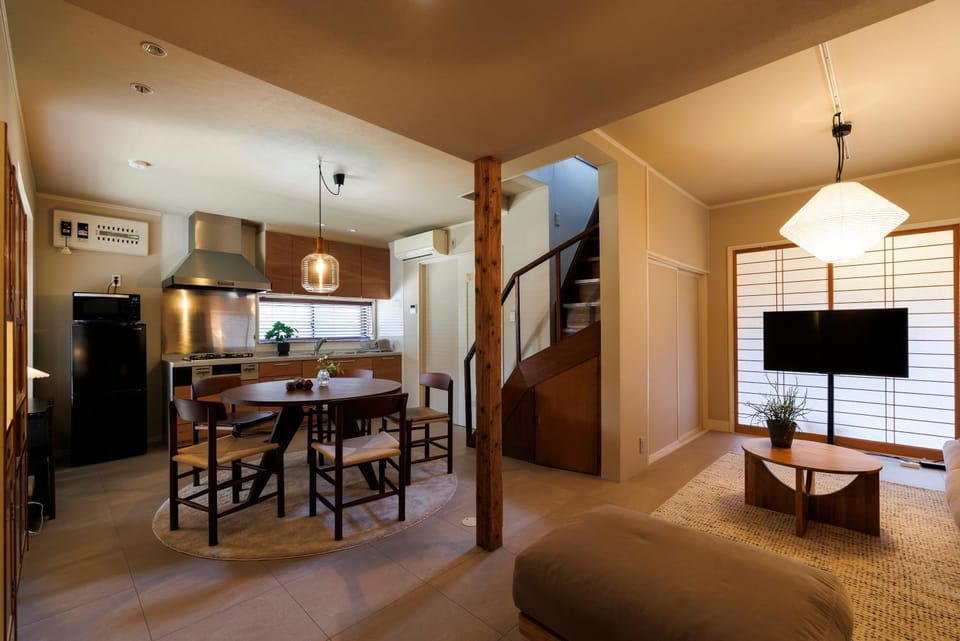 Kitchen or kitchenette, Living room, Dining area, stove