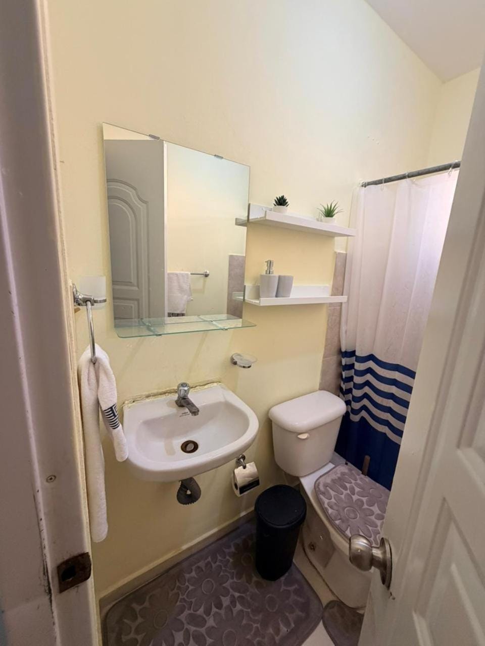 Accommodation in Pedernales My Little House of Peace Apartment in Haiti