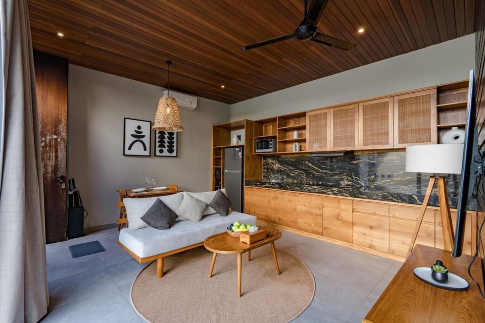 Kitchen or kitchenette, Living room, Dining area, kitchen
