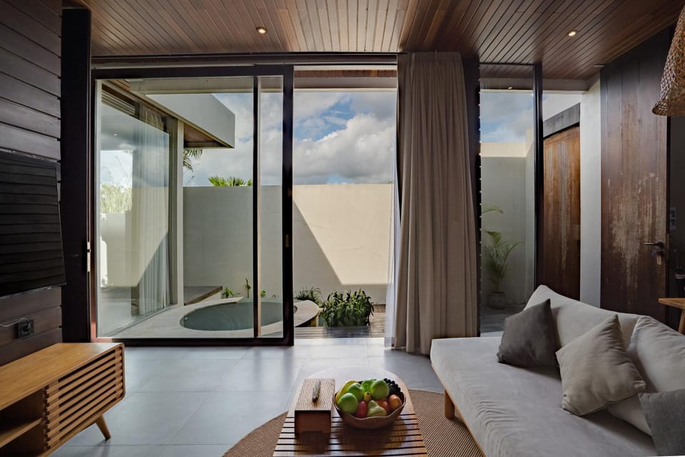 Living room, Pool view