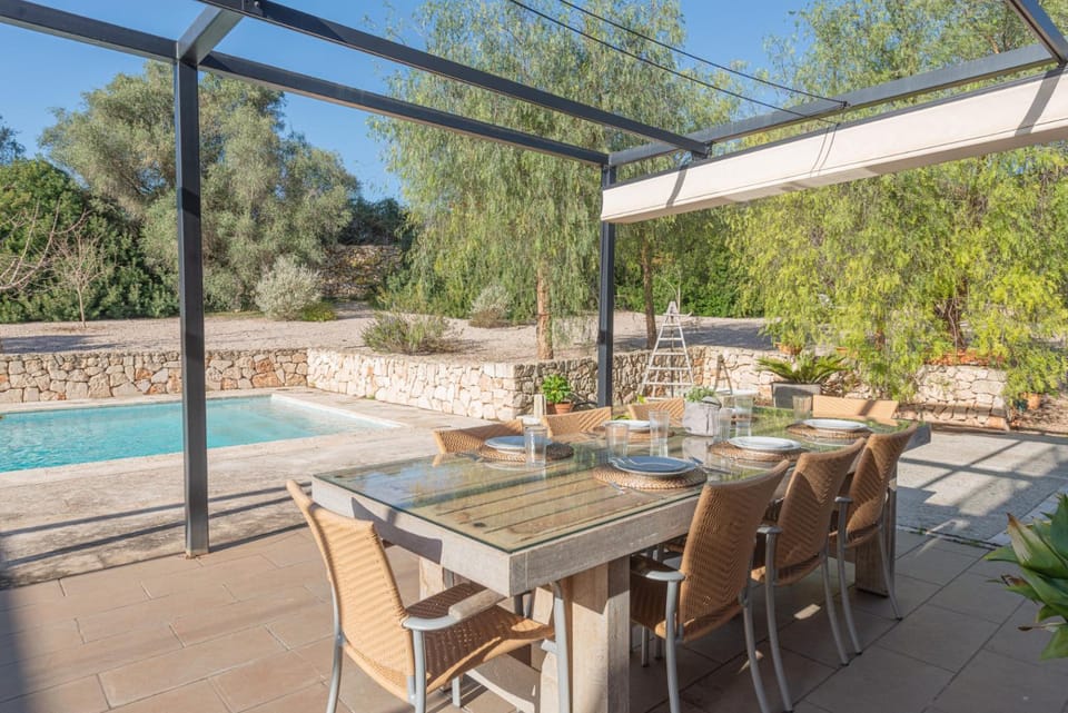 Balcony/Terrace, Dining area, Pool view, Swimming pool