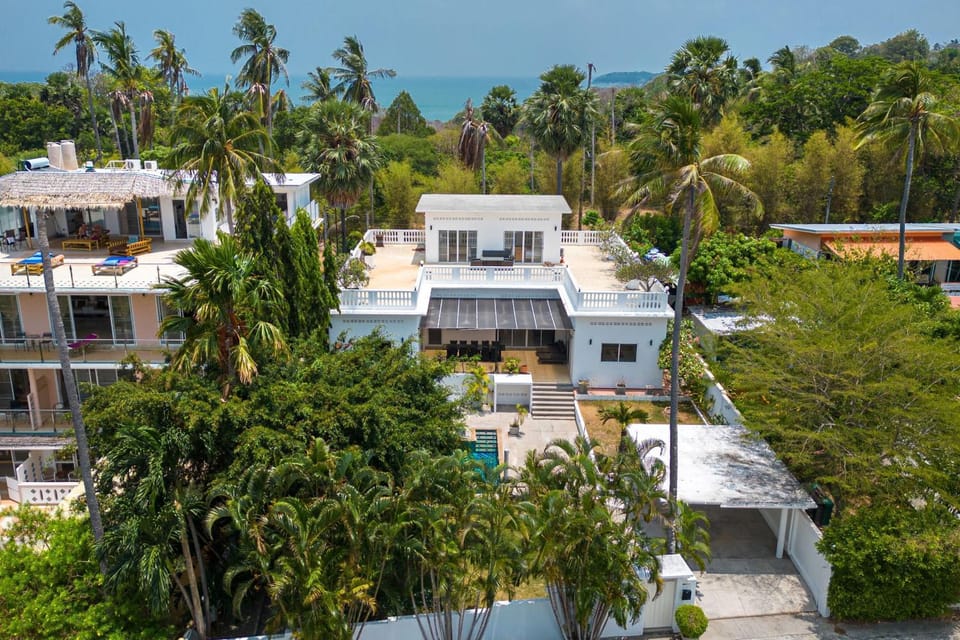 Property building, Day, Bird's eye view