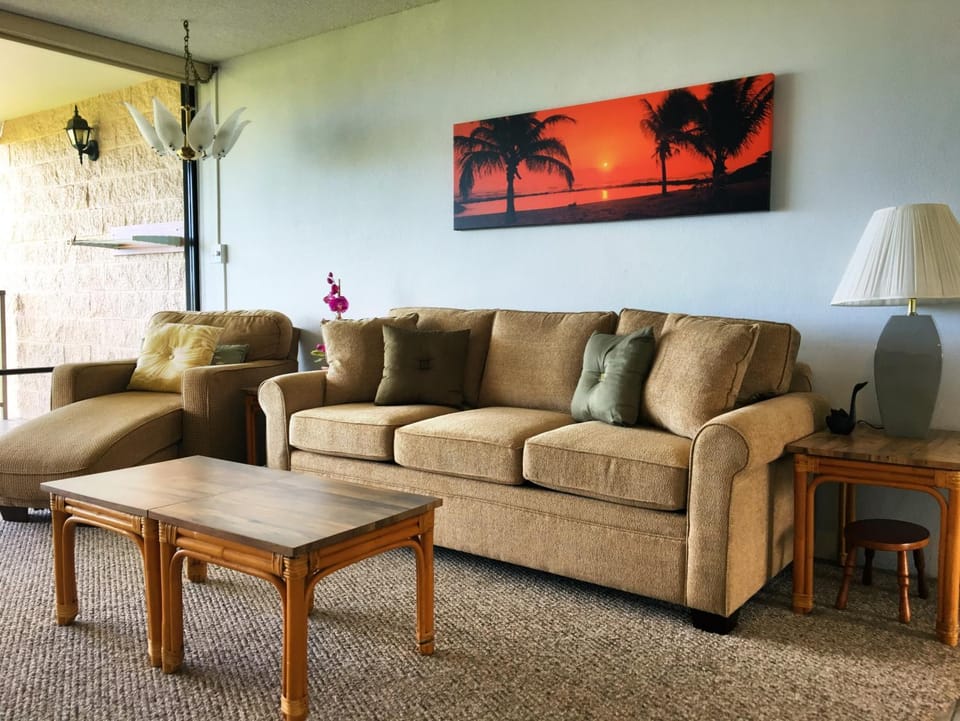 Kihei Alii Kai #B-307 Well Appointed, Beautiful Ocean View, Shared Hot Tub Apartment in Kihei