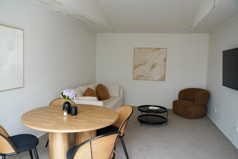 Mapua Village Modern Studio Apartment in Tasman District, Tasman, New Zealand