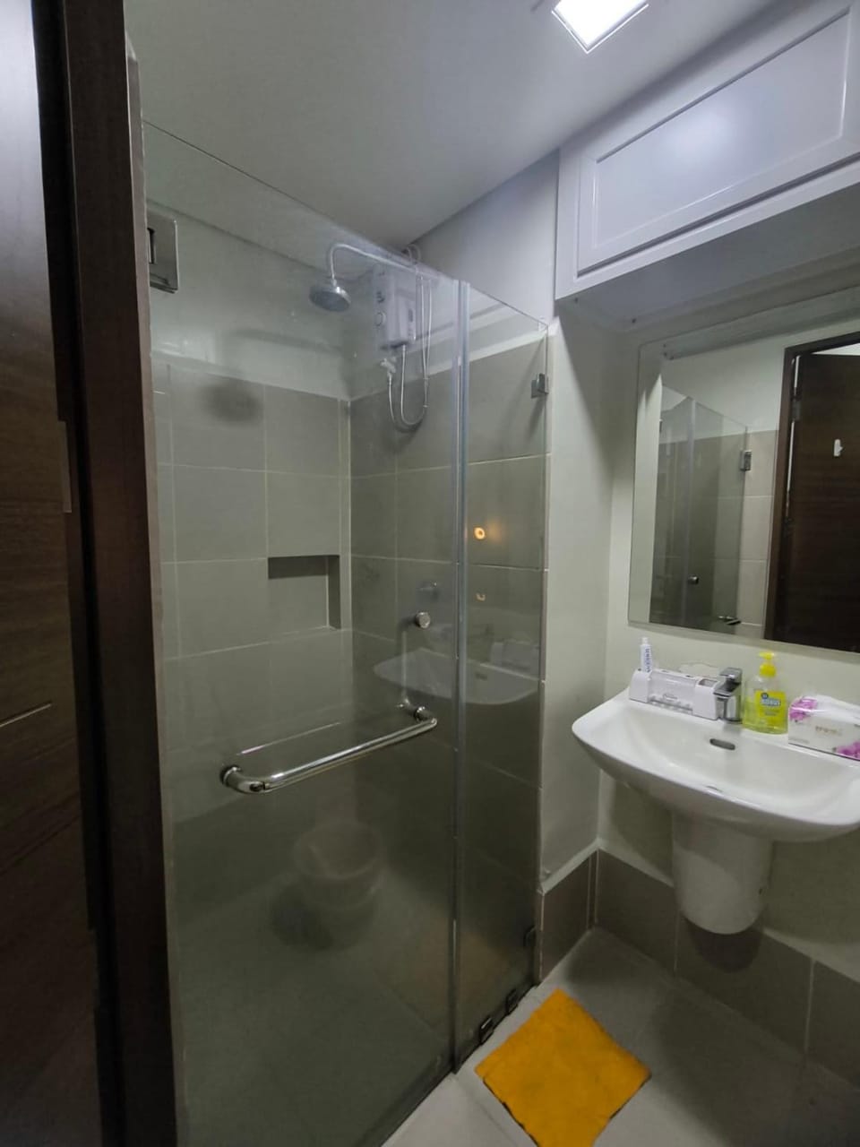 for rent studio type condominium in pasay Apartment in Pasay