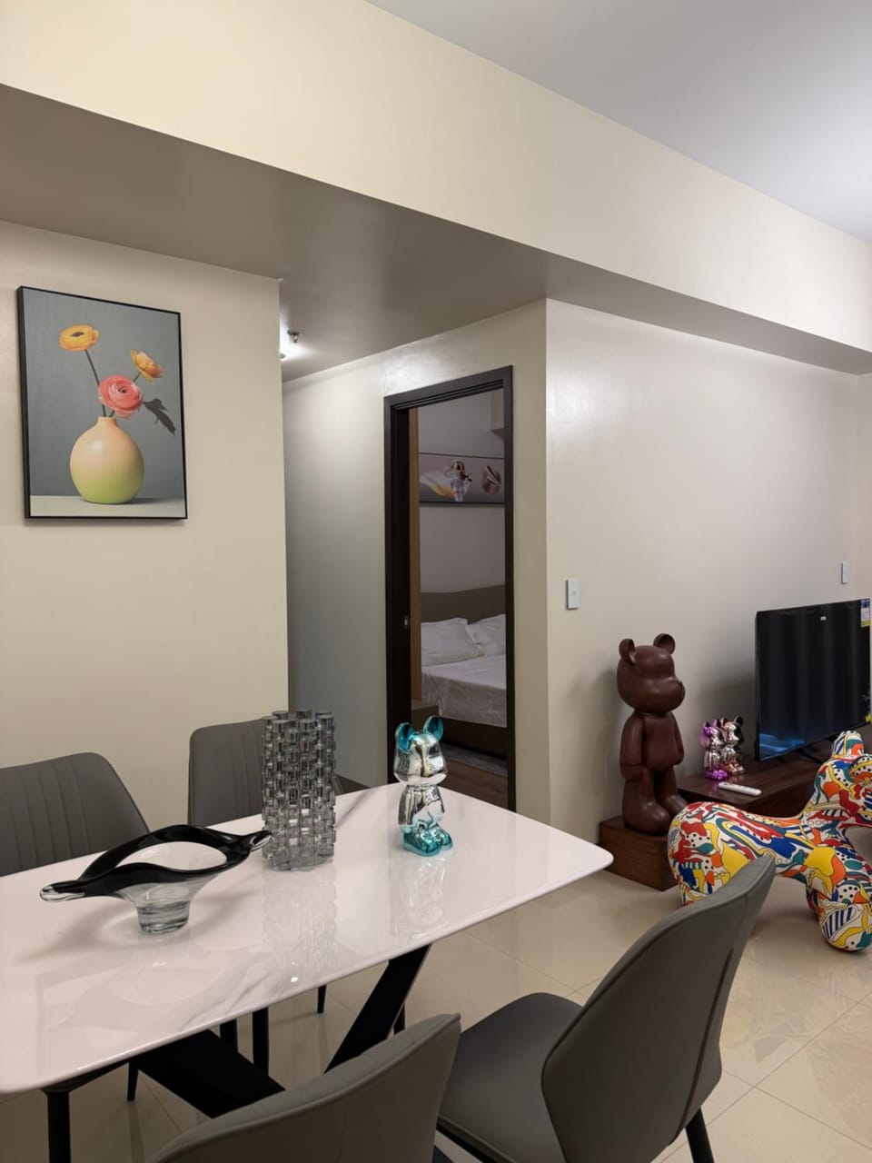 Communal lounge/ TV room, Living room, Seating area, Dining area, Evening entertainment