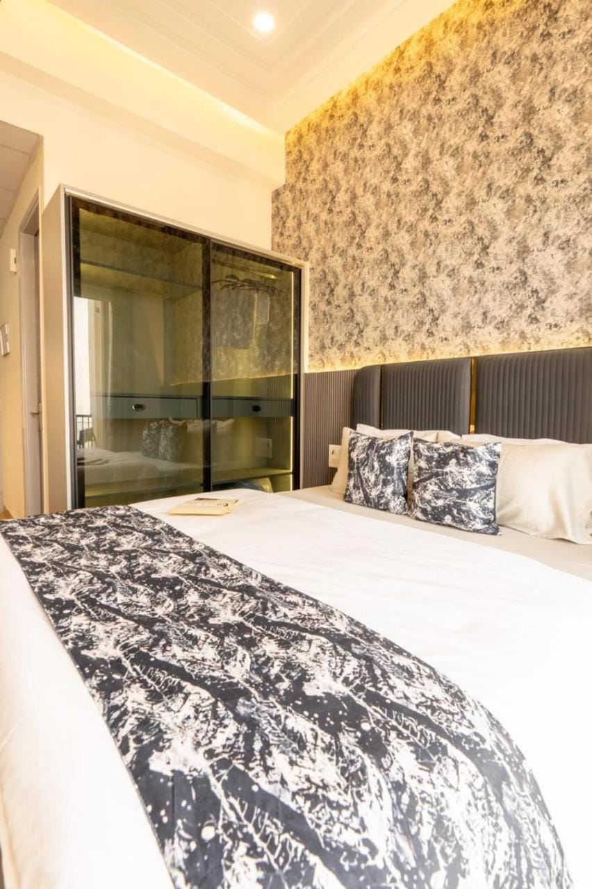 Sunhaven Studio I Work & Leisure Stays I Near Expo Mart Apartment in Uttar Pradesh