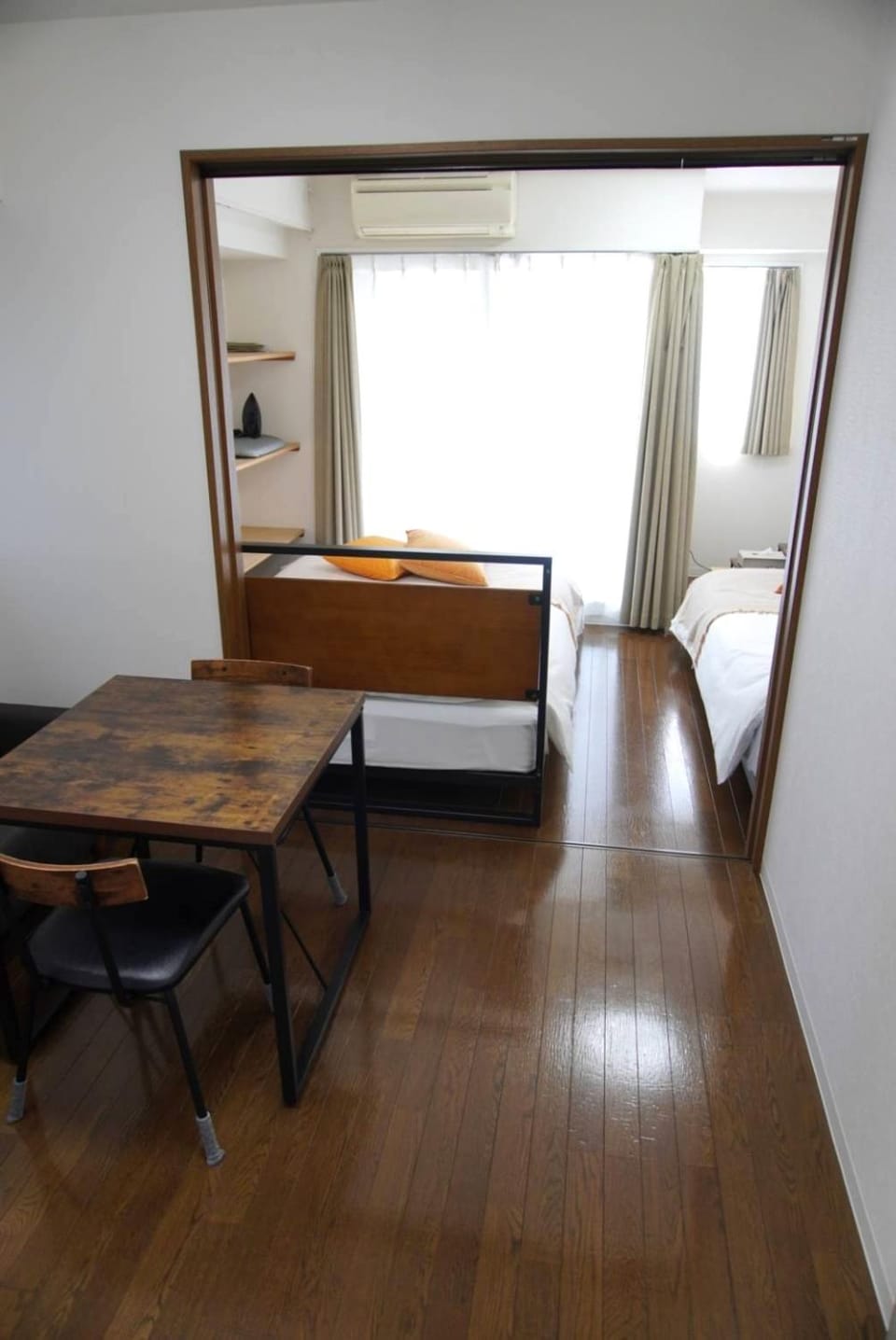 Living room, Diving