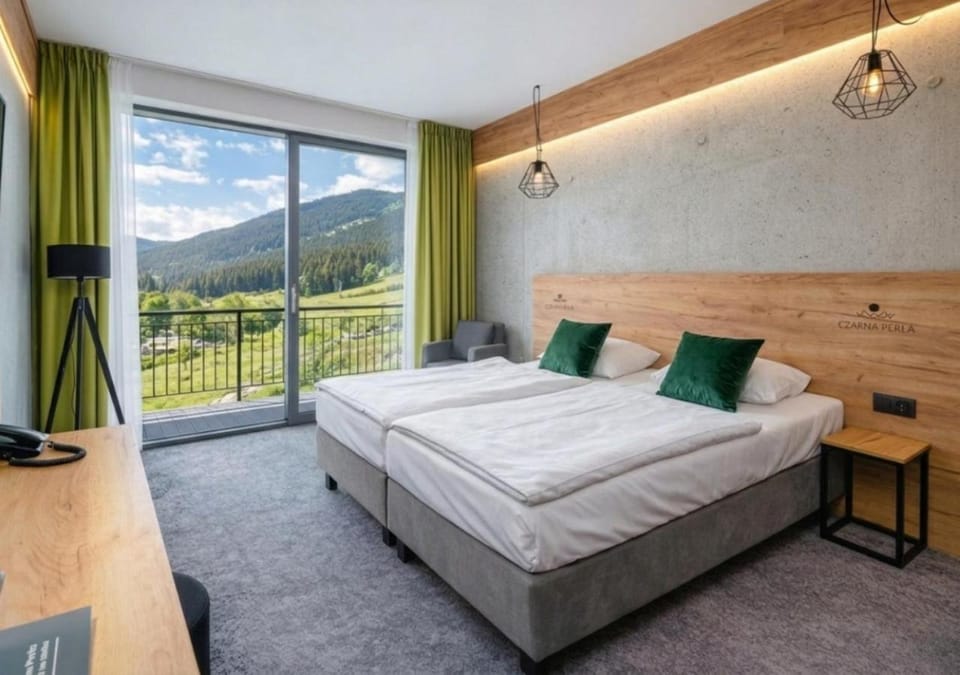 Bed, Mountain view