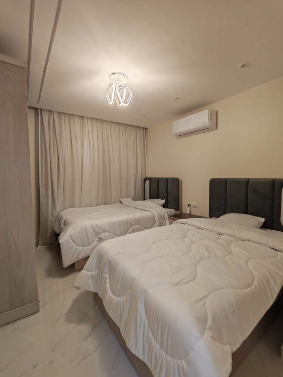 شقه فندقيه امام مطار القاهره ومستشفي السعودي Apartment in Cairo Governorate