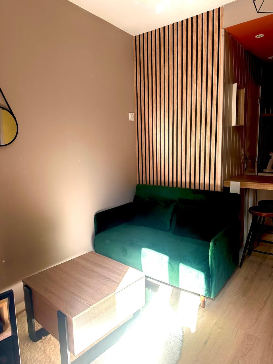 Living room, Seating area