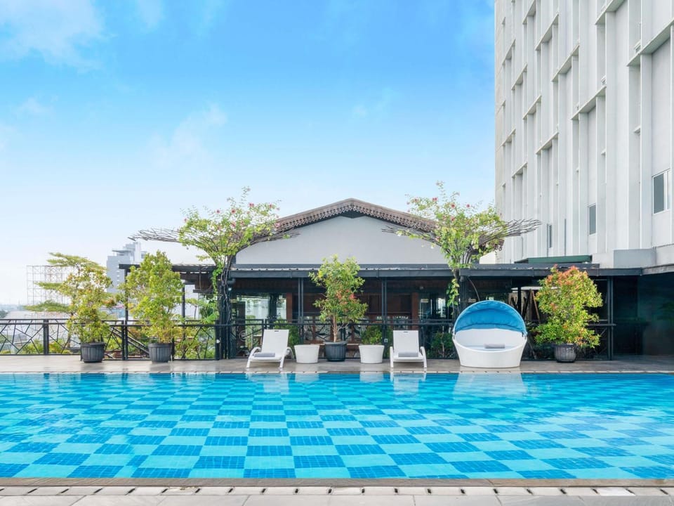 Pool view, Swimming pool