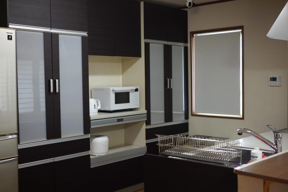 Communal kitchen, kitchen