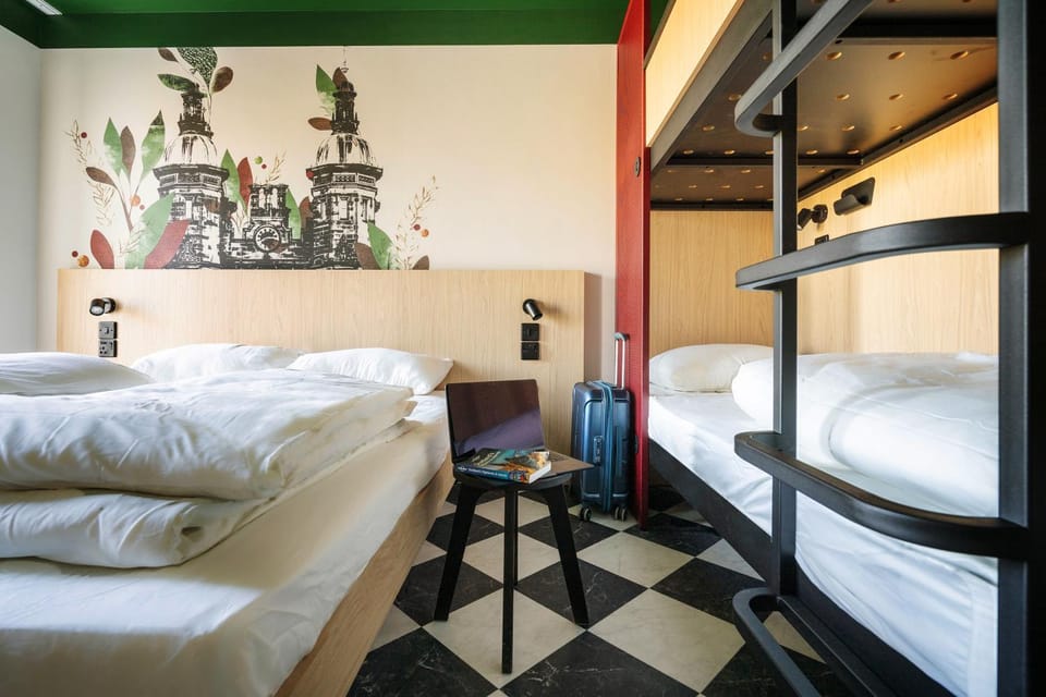 Bed, Bedroom, bunk bed