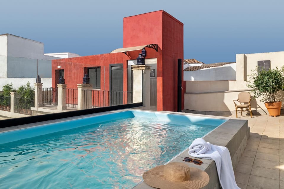 Balcony/Terrace, Swimming pool