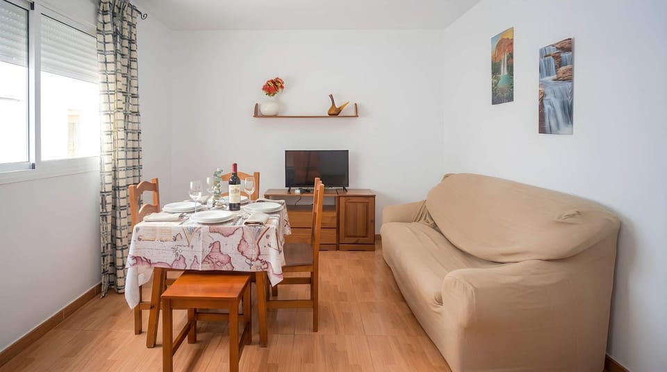 Apartamento acogedor en Conil Solo parejas y familias Apartment in Conil de la Frontera