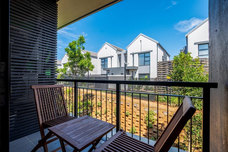 Balcony/Terrace, Garden view