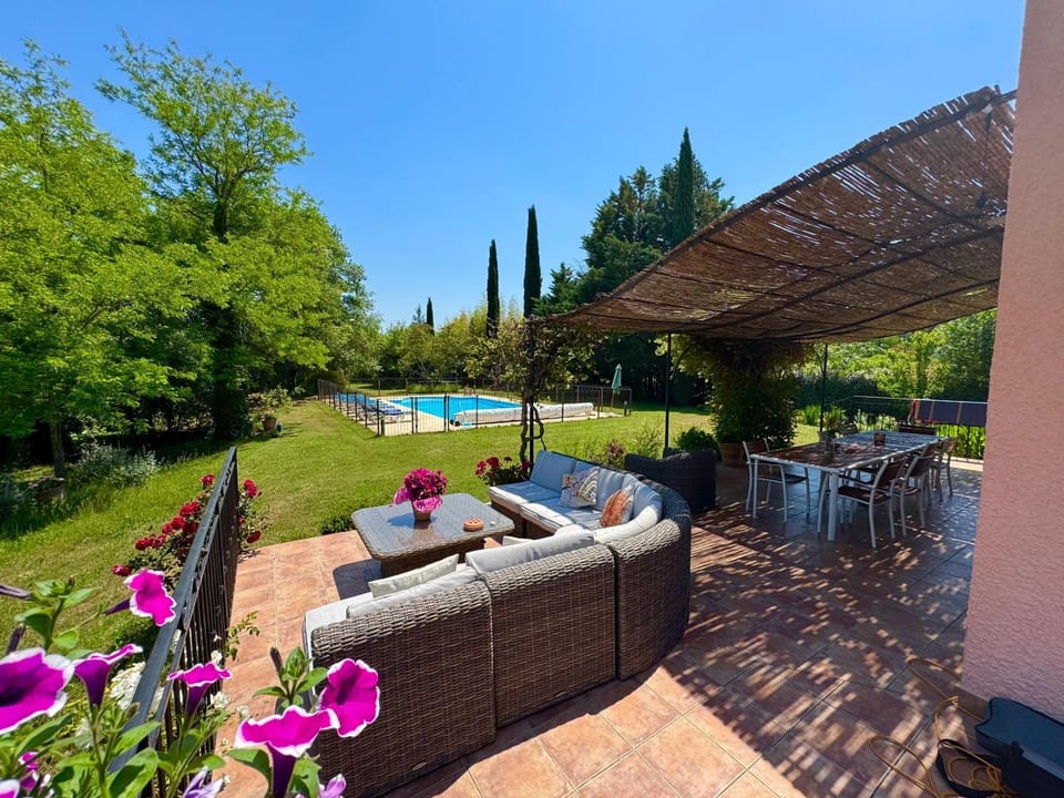 Balcony/Terrace, Garden view, Pool view
