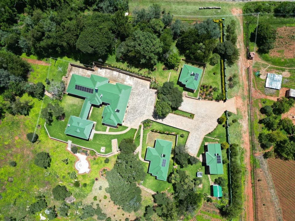 Sanya Holiday Home House in Zimbabwe
