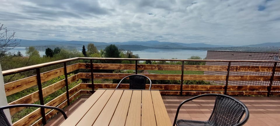 Patio, Patio, Garden view, Mountain view