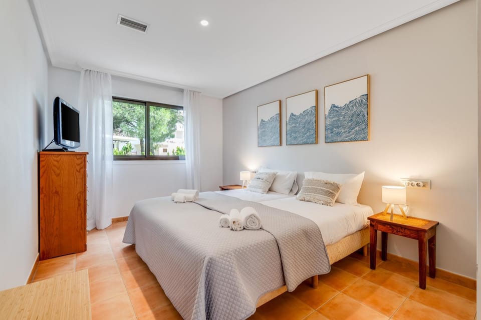 Decorative detail, Bedroom, towels