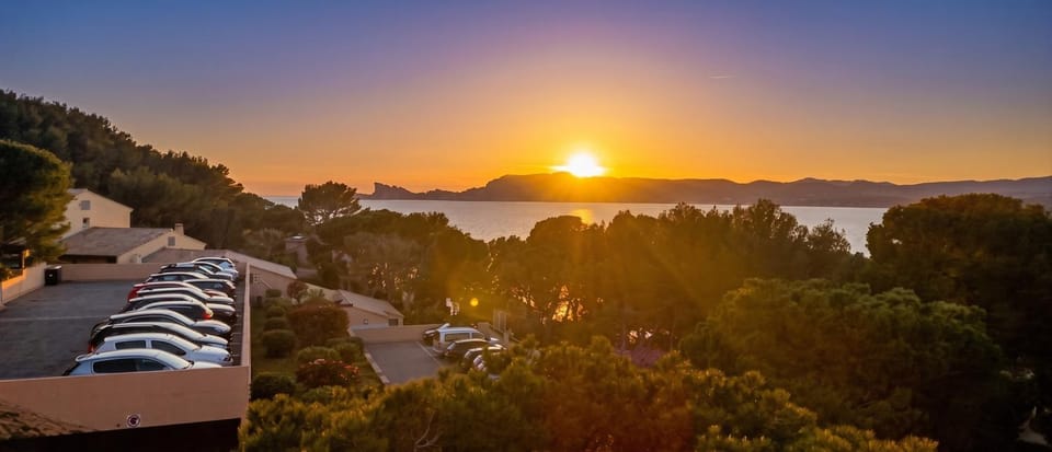 Cozy studio avec balcon à Saint-Cyr-sur-Mer Apartment in La Cadière-d'Azur