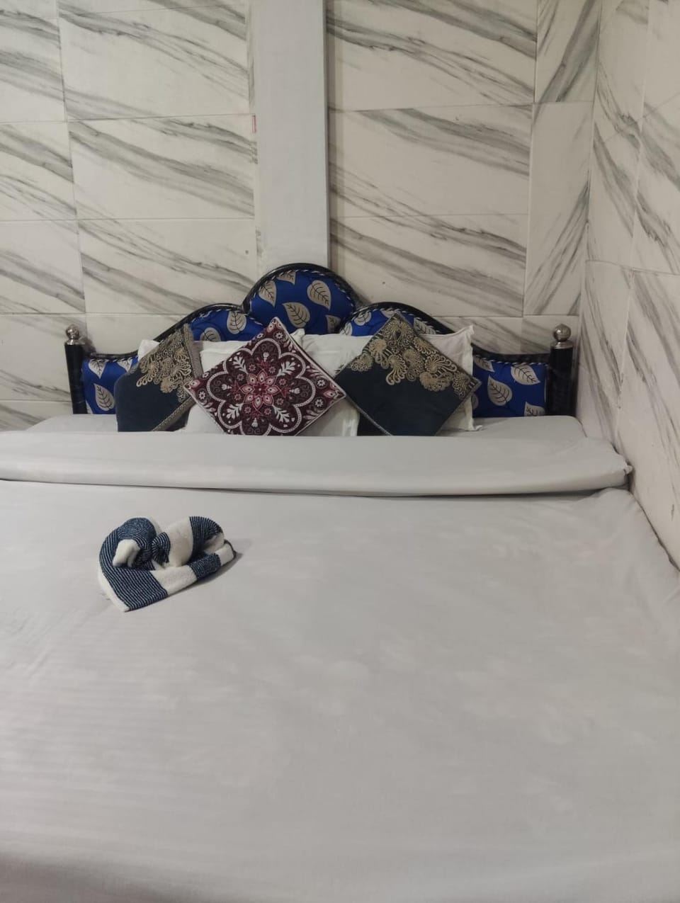 Shalom Guest House & Restaurant Bed and Breakfast in Bangladesh
