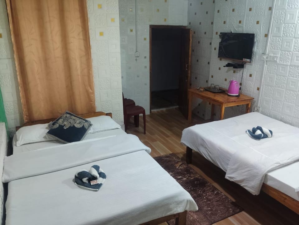 Shalom Guest House & Restaurant Bed and Breakfast in Bangladesh