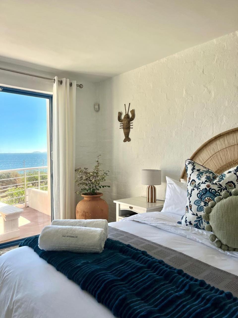 Endless blue ocean view escape Bed and Breakfast in Western Cape