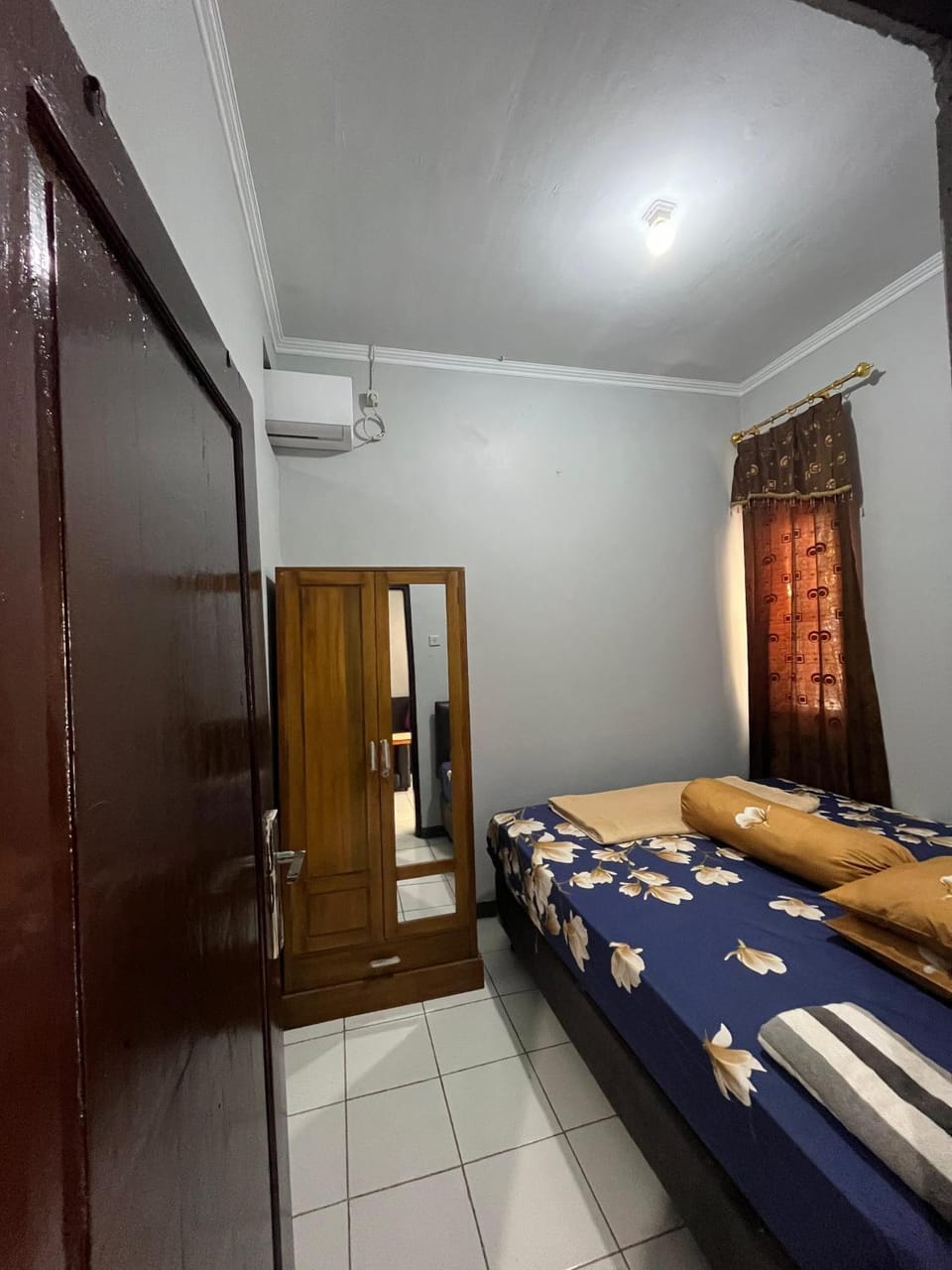 Homestay lembayung senja House in West Java