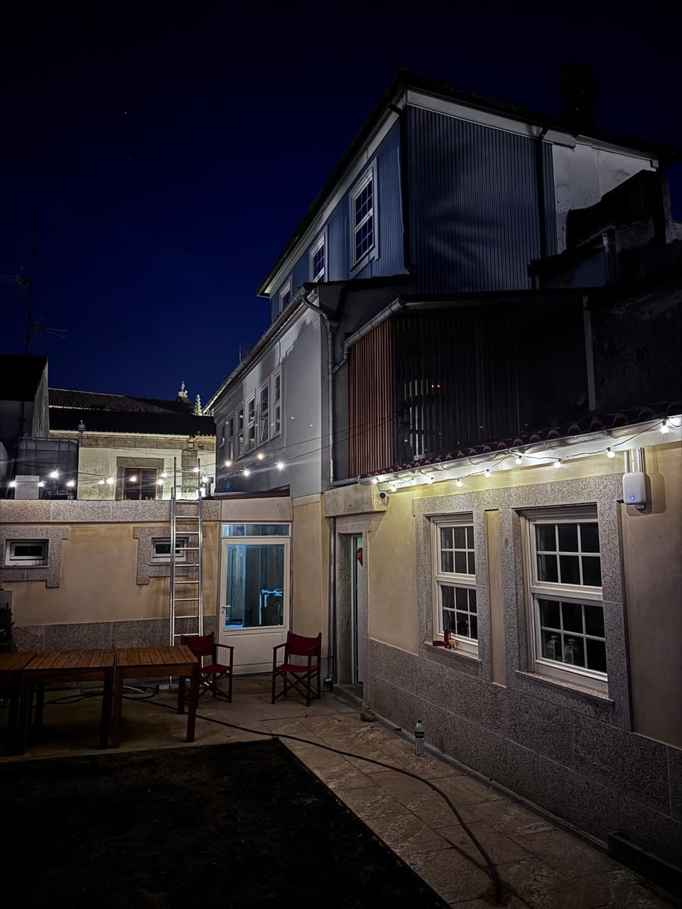 Property building, Patio, Garden, Balcony/Terrace