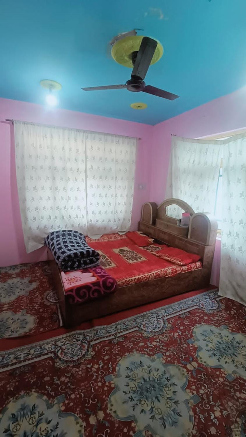 Comfort Homestay Srinagar Vacation rental in India