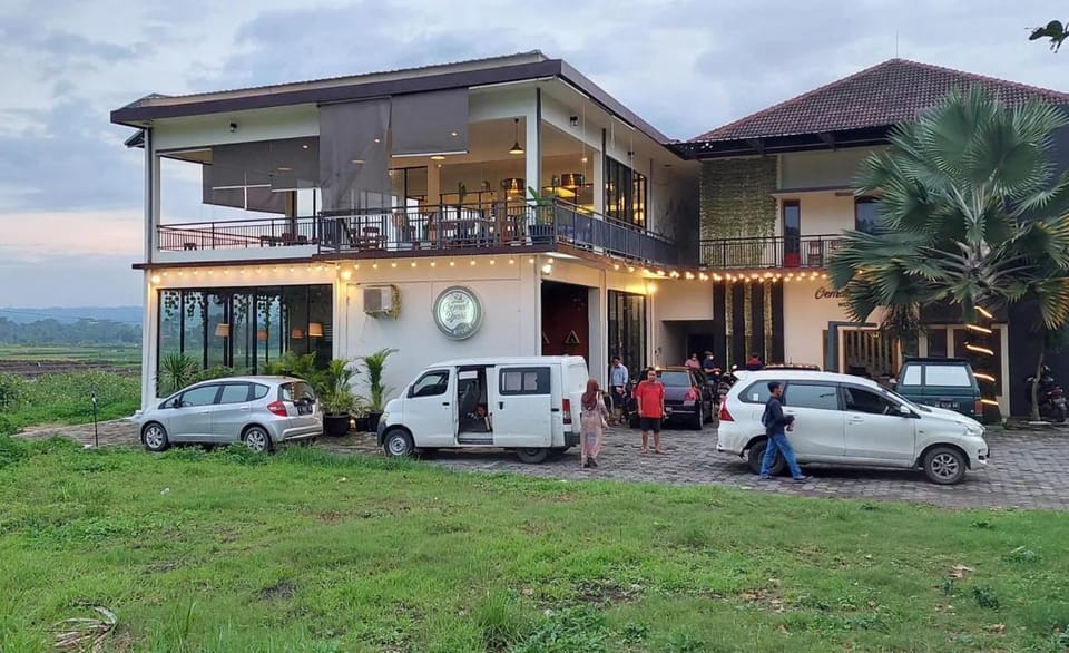Oemah Djari Hotel Syariah Salatiga Hotel in Indonesia