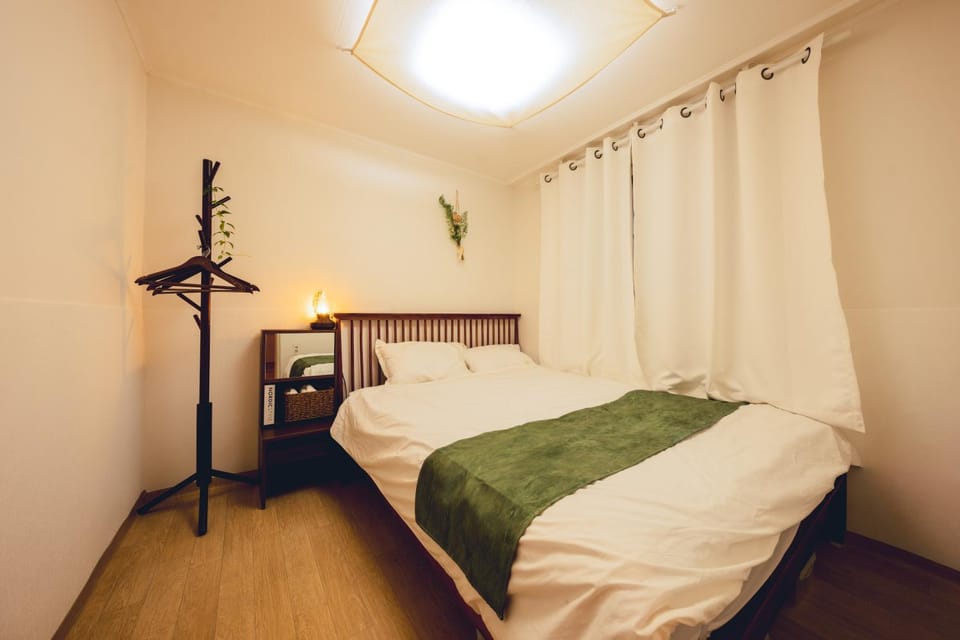 Cozy 2 6 Guest Stay near Gangnam 6 min from Nakseongdae Station Bed and Breakfast in South Korea