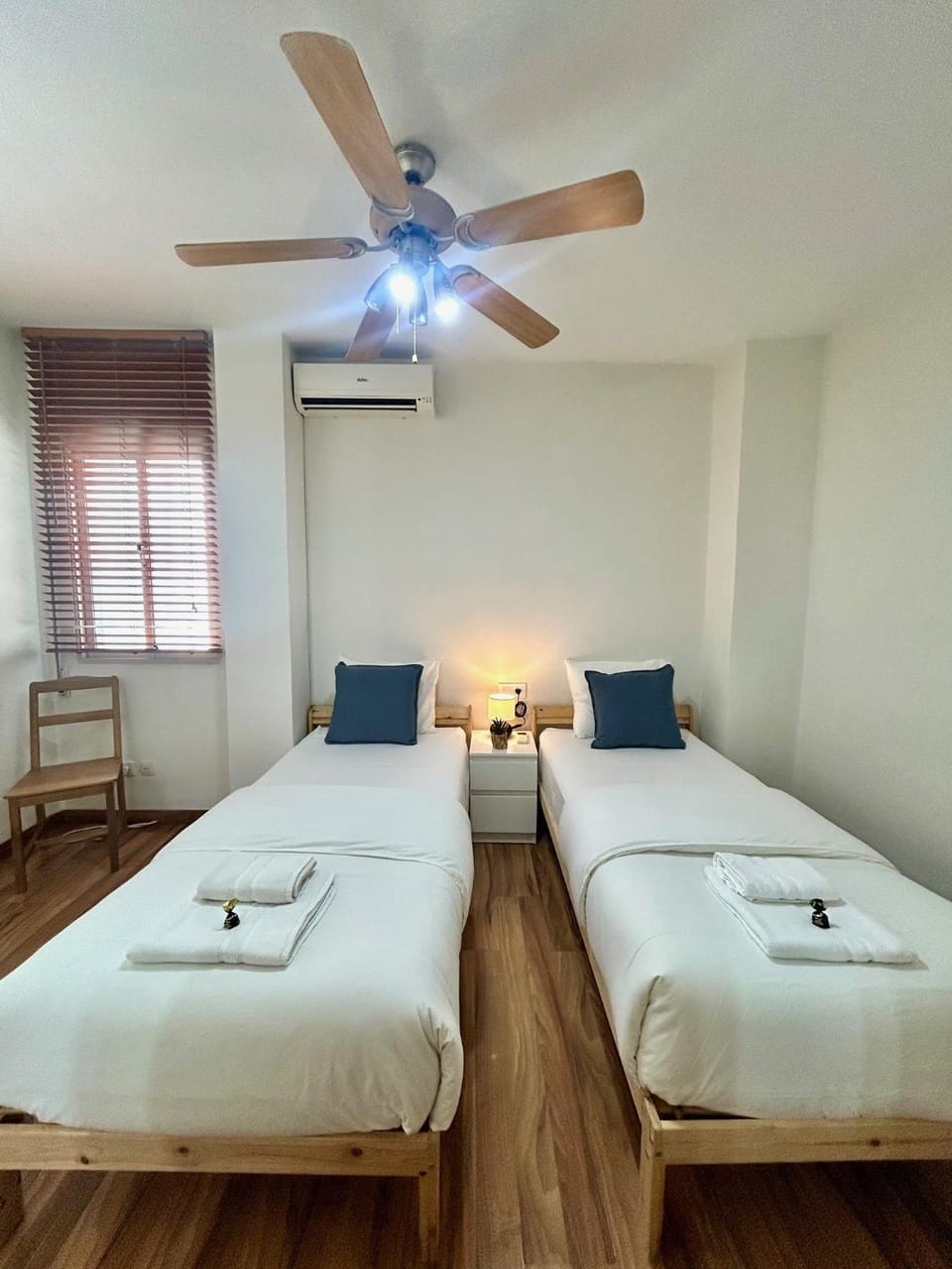 GATU City Puerto Preferente mayores 21 años y familias Apartment in El Puerto de Santa María