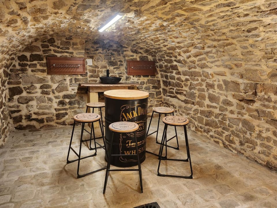 Lounge or bar