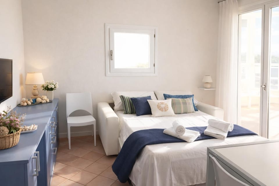 Living room, Seating area, towels