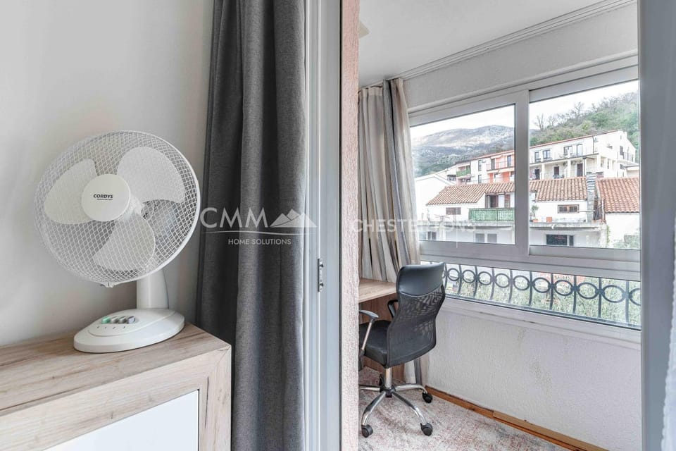 Kamenovo Sea View with parking Apartment in Budva Municipality