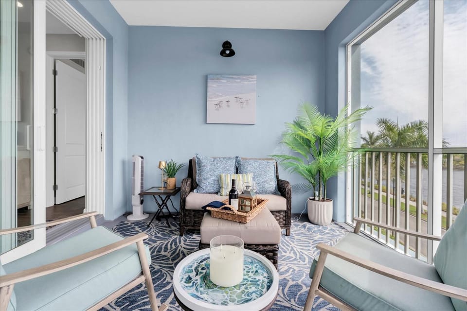 Coastal Charm by Coastal Chic Vacations Apartment in Bradenton