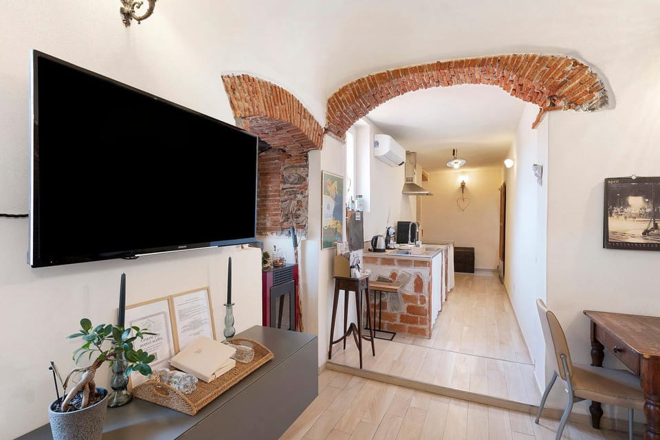 La Volta Segreta House in Albenga
