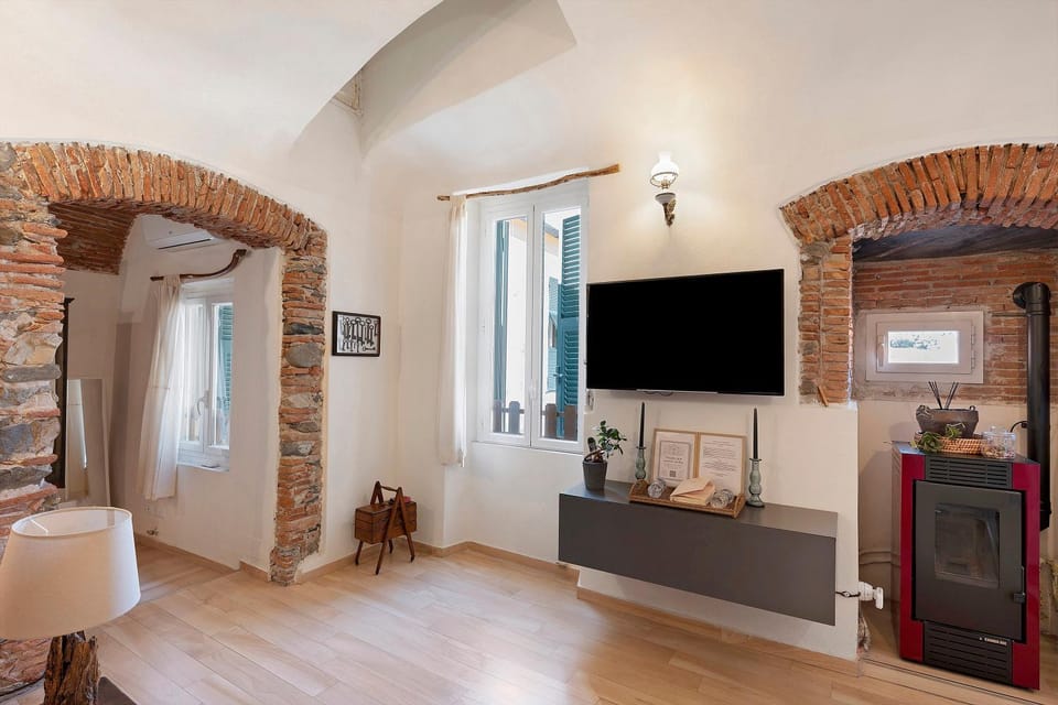 La Volta Segreta House in Albenga