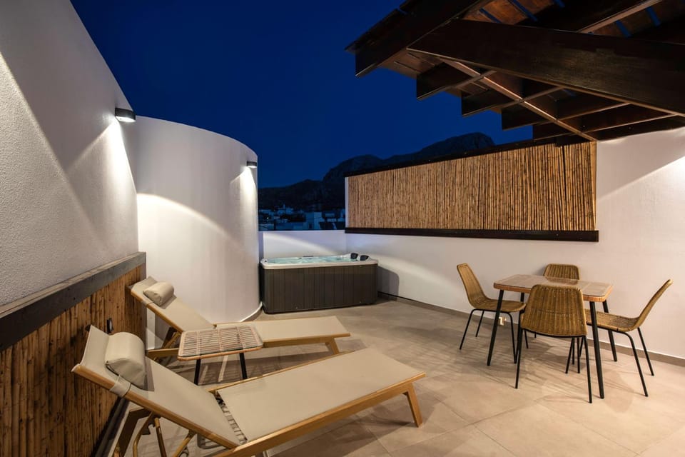 Hot Tub, Balcony/Terrace